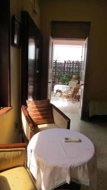 Master Bed And Breakfast 뉴델리 객실 사진